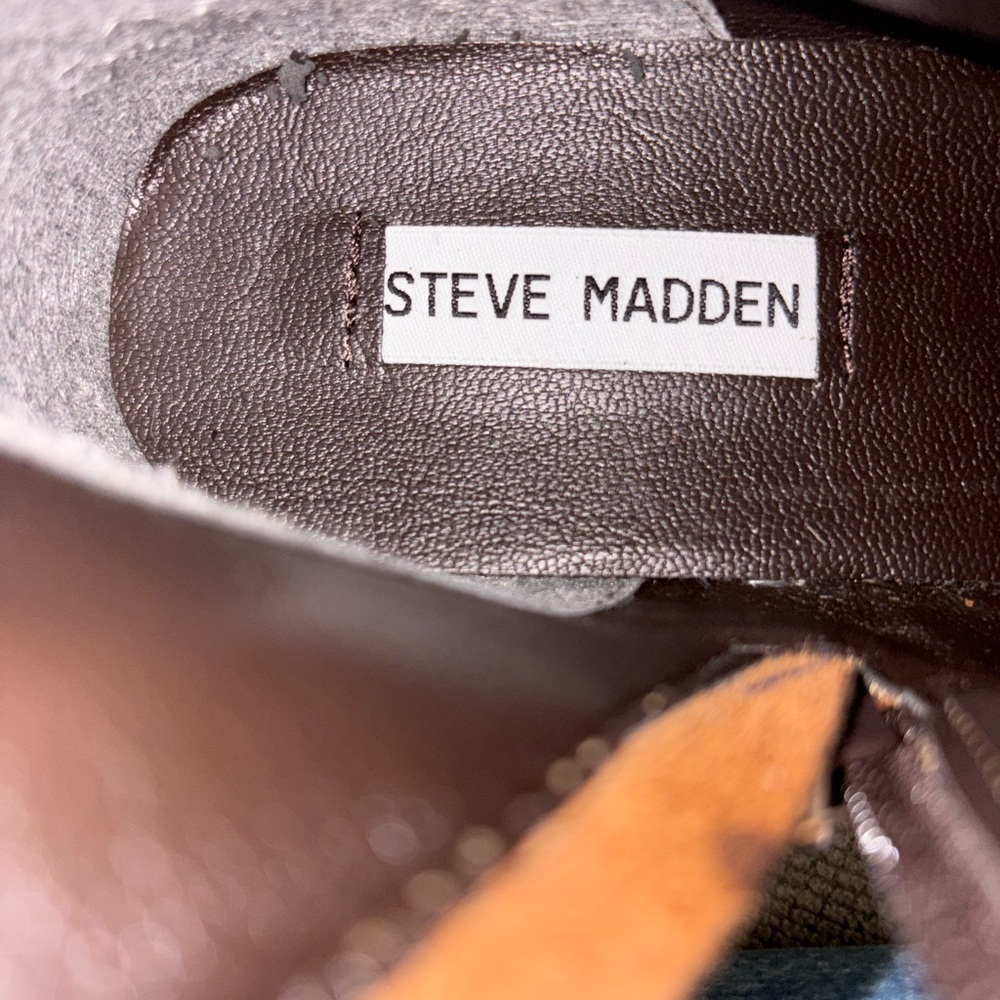 Steve Madden Chocolate Leather Interior